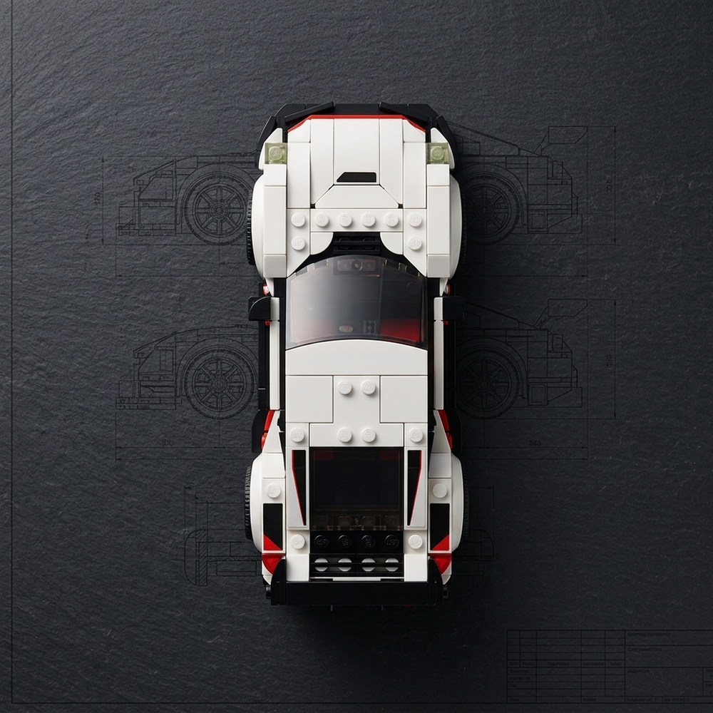 Detailaufnahme eines BrickCars Sportwagen-Modells mit exakten Spaltmaßen